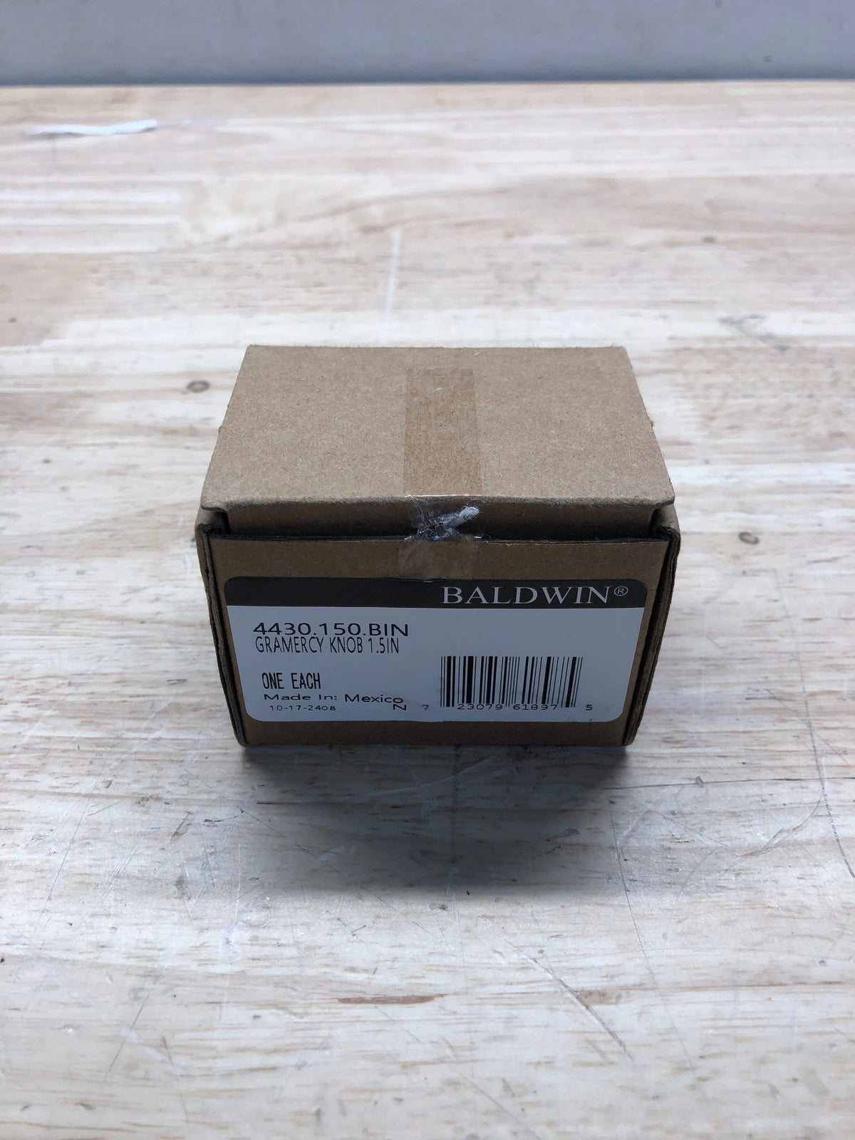 Baldwin 4430150BIN Gramercy 1-1/2 Inch Finger Pull Cabinet Knob from the Estate Collection - Satin Nickel