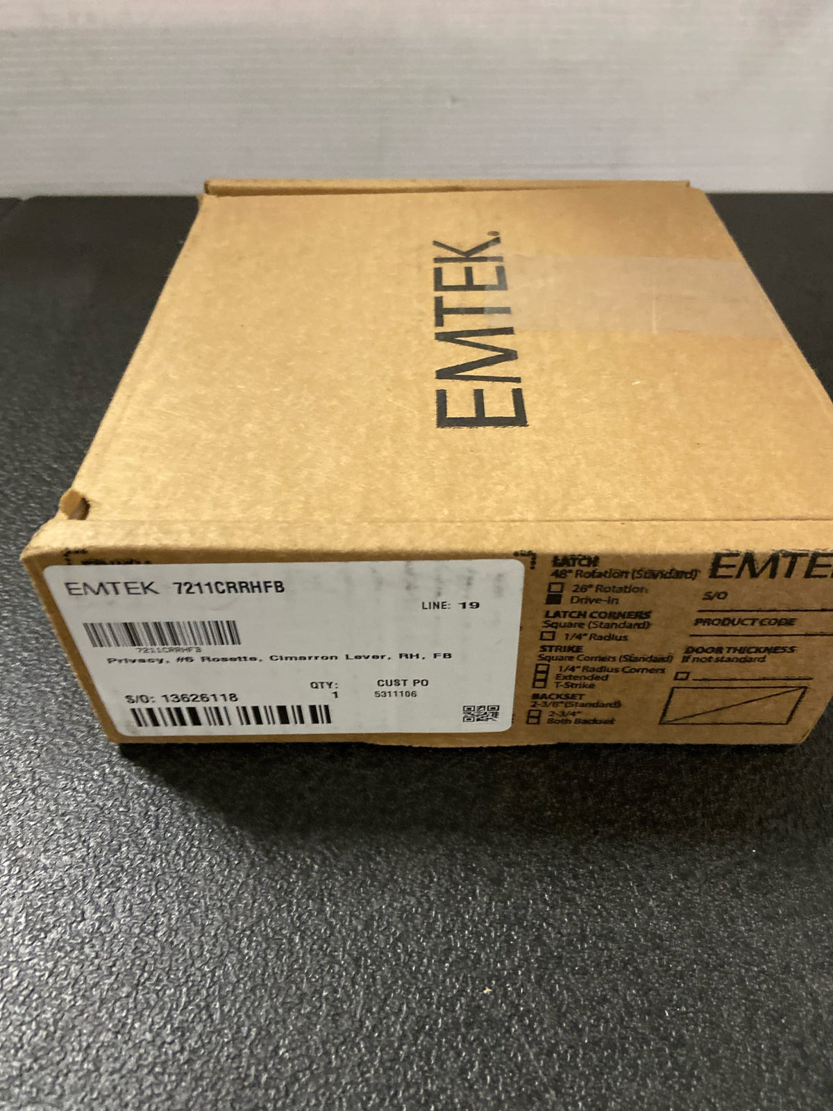 Emtek 720CRFB #6 Rosette RH Cimarron Sandcast Bronze Privacy Leverset - Flat Black