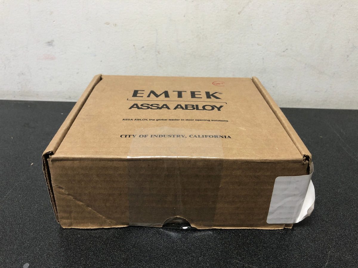 EMTEK Square Rosette Dummy, Pair with Matching Finish Dumont Lever - Choice of 7 Finishes - 5050DTUS19 - Flat Black (US19)