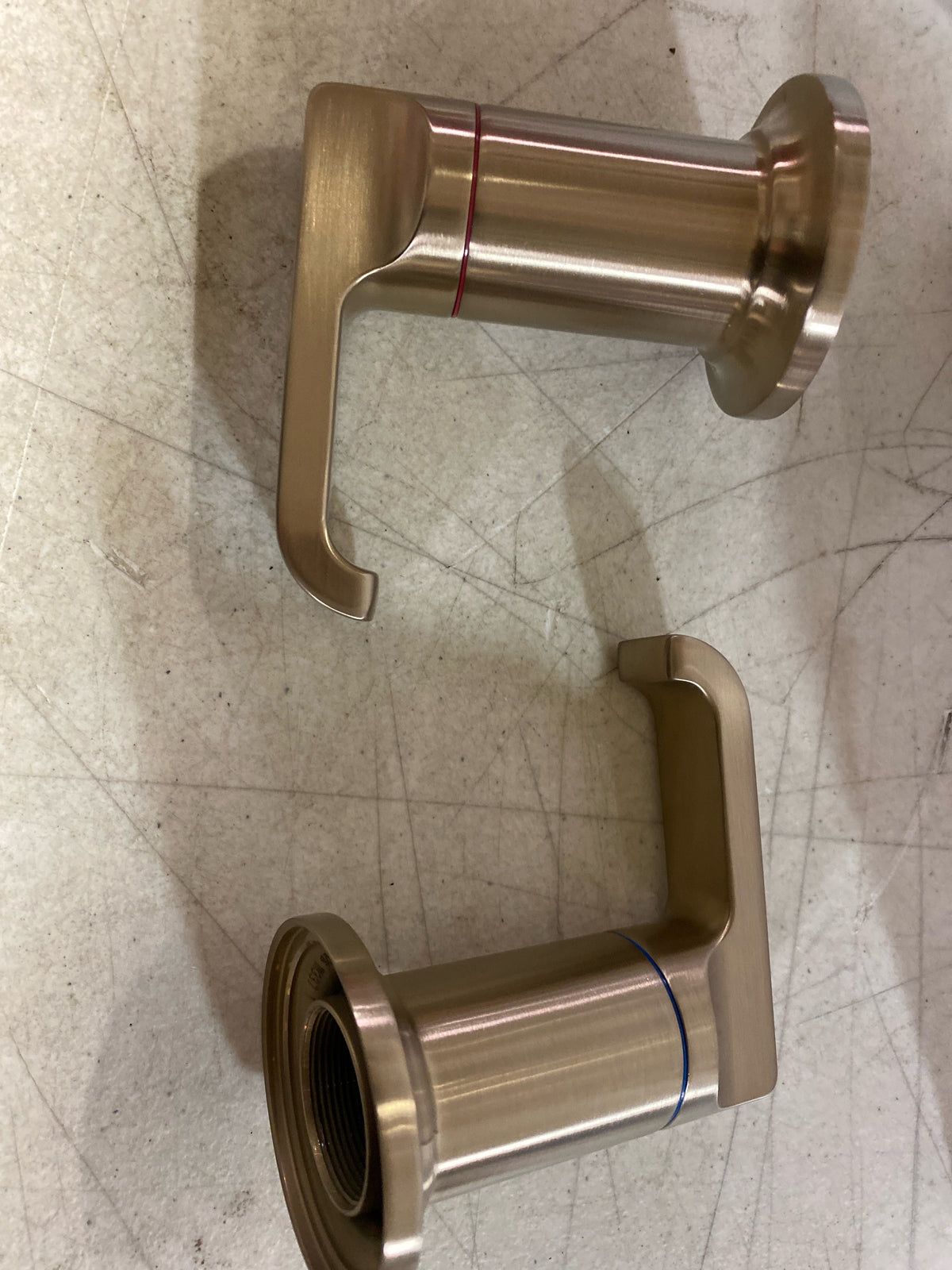 Delta H588CZ-PR Tetra Gold Lever Roman Tub Handles in Lumicoat Champagne Bronze