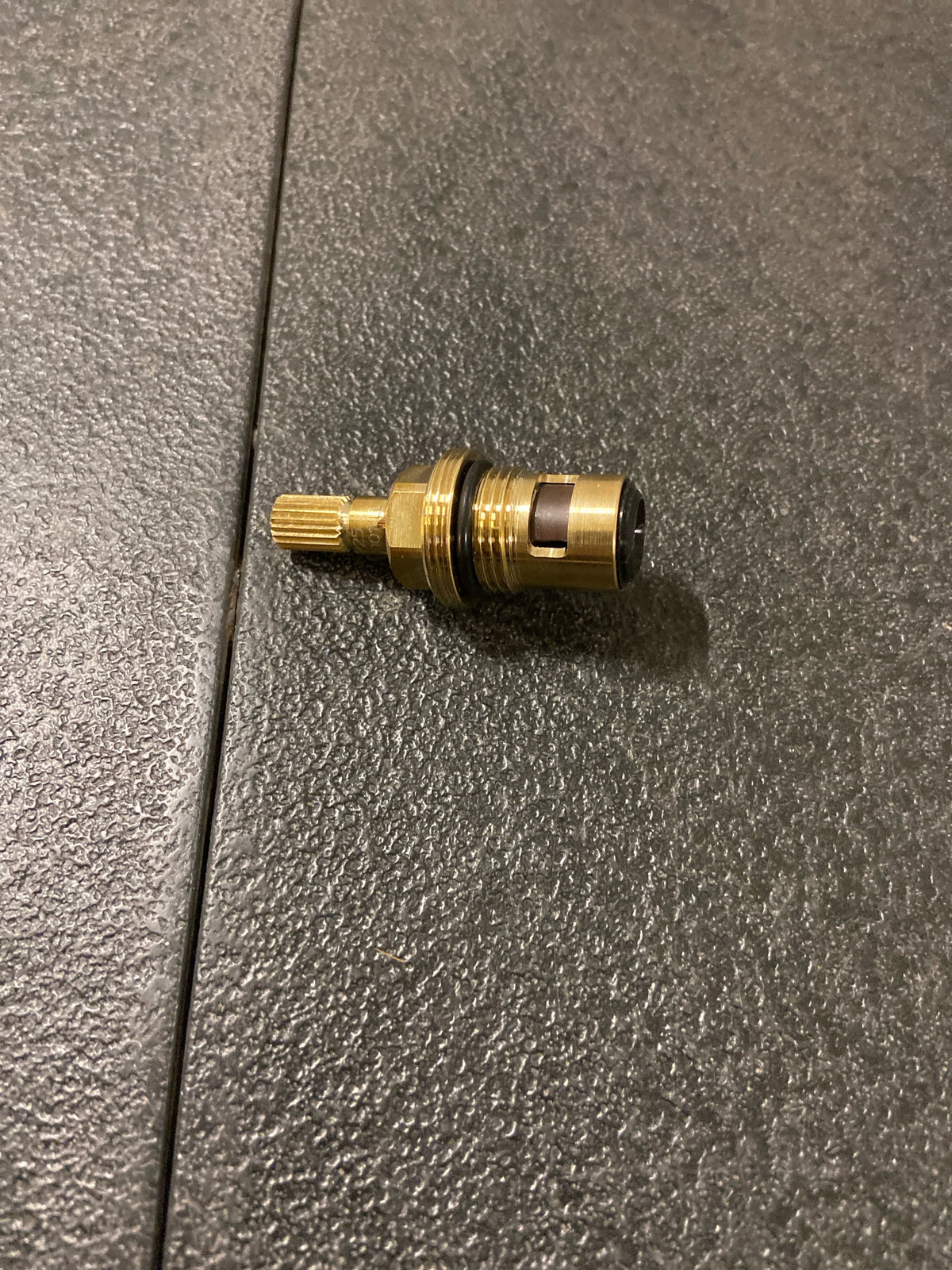 52648123924780 FaucetExpress.ca Hansgrohe 98817001 - Hg Shut Off Upper Part 3/8 Right Usa - Hansgrohe 98817001 - Hg Shut Off Upper Part 3/8 Right Usa