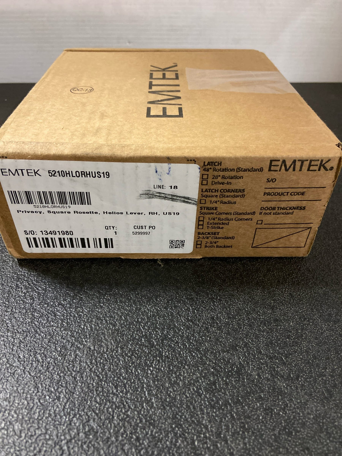 EMTEK Square Rosette Privacy Set with Matching Finish Helios Lever - Choice of Left/Right Handing and 7 Finishes - 5210HLORHUS19 - Right Handed (RH) - Flat Black (US19)