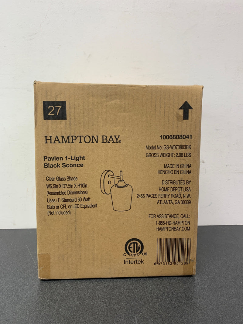 Hampton bay GS-W070803BK Pavlen 5.5 in. 1-Lights Black Sconce with Clear Glass Shade