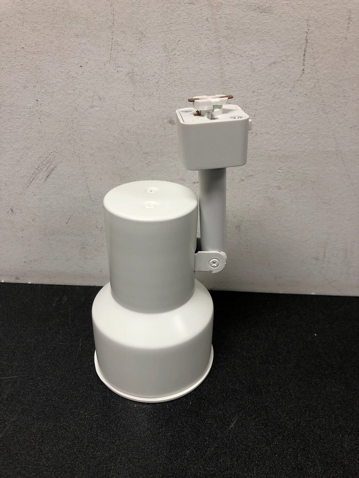 Juno R511 WHB WH Trac-Lites Step-Cylinder White Track Lighting with White Baffle
