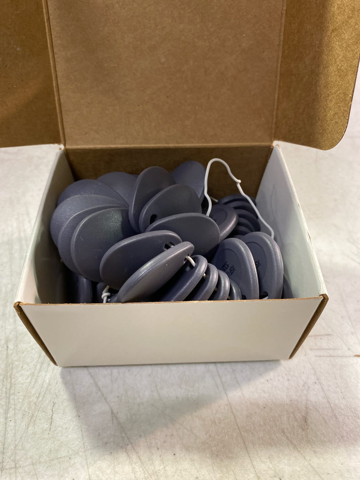 ADI 0E-KEYXSF50 XSF 26 Bit Format Keyfobs, 50 Pack (Kantech io/Prox xsf)