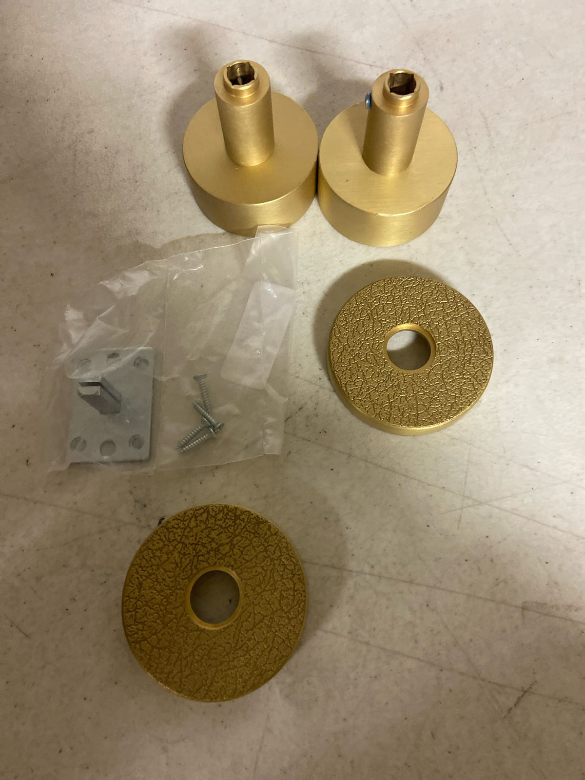 Viaggio CLOMLTCLO_DD Motivo Solid Brass Non-Turning Two-Sided Dummy Door Knob Set with Circolo Brass Knob and Leather Rosette - Satin Brass