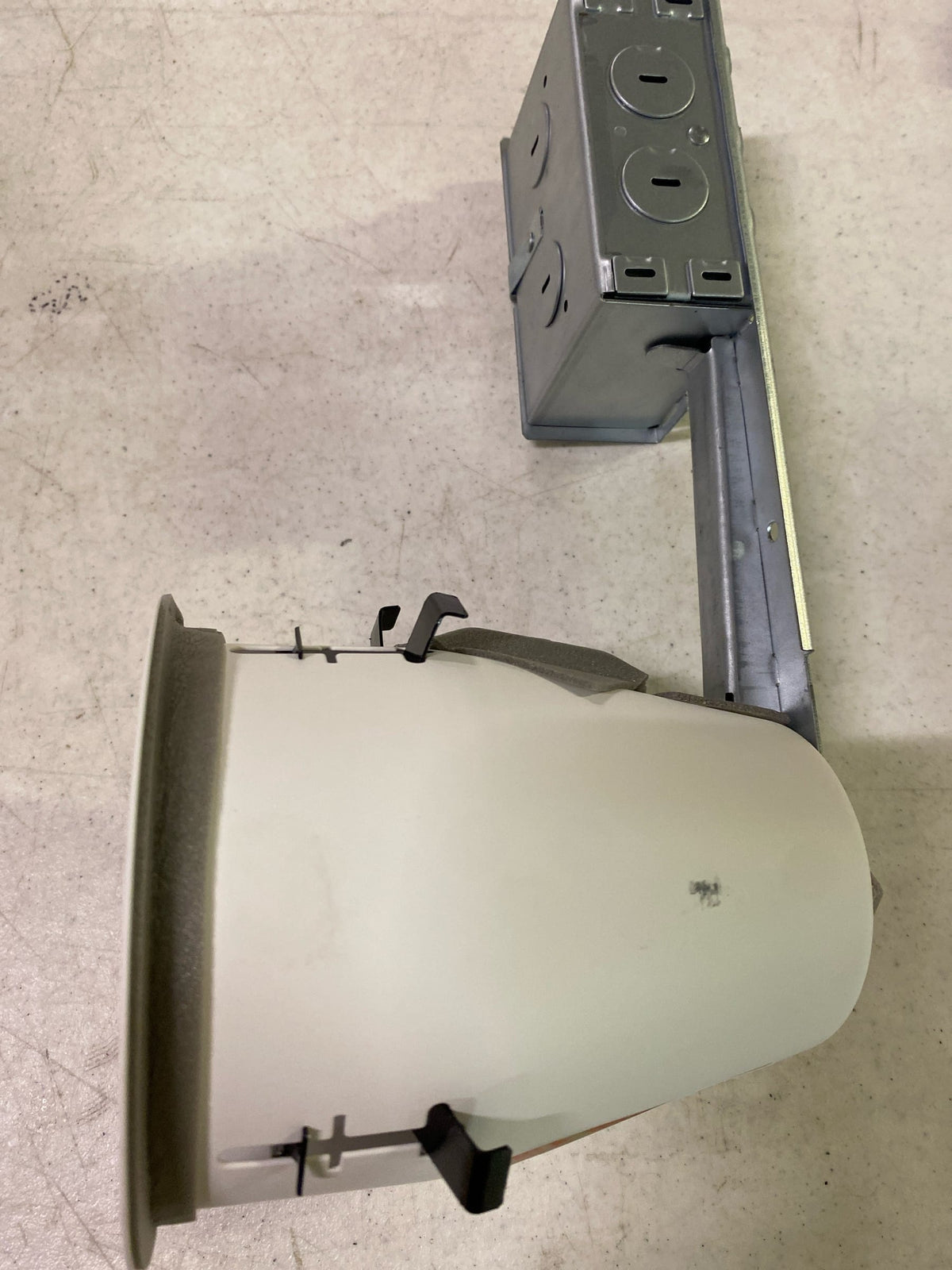 Halo H99RTAT H99 4 in. Steel Recessed Lighting Housing for Remodel Ceiling, No Insulation Contact, Air-Tite