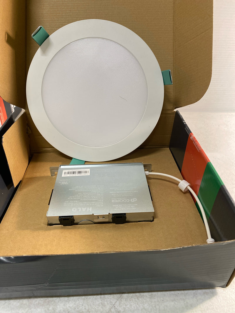 Halo HLB8169FS1EMWR HLB 8 in. Adjustable CCT Canless IC Rated Dimmable Indoor, Outdoor Integrated LED Recessed Light Kit