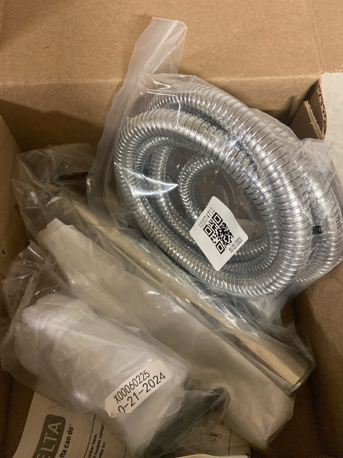 Delta Compel 1.75 GPM Single Function Hand Shower Package - Includes Hose and Holder