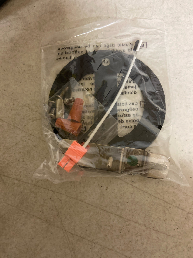 Unbranded LM-1811-WH LM-1811-WH, 75-Watt, 1100 Lumens, 180-Degree, White, Motion Sensing Dusk to Dawn, Integrated LED, Flood Light, Each