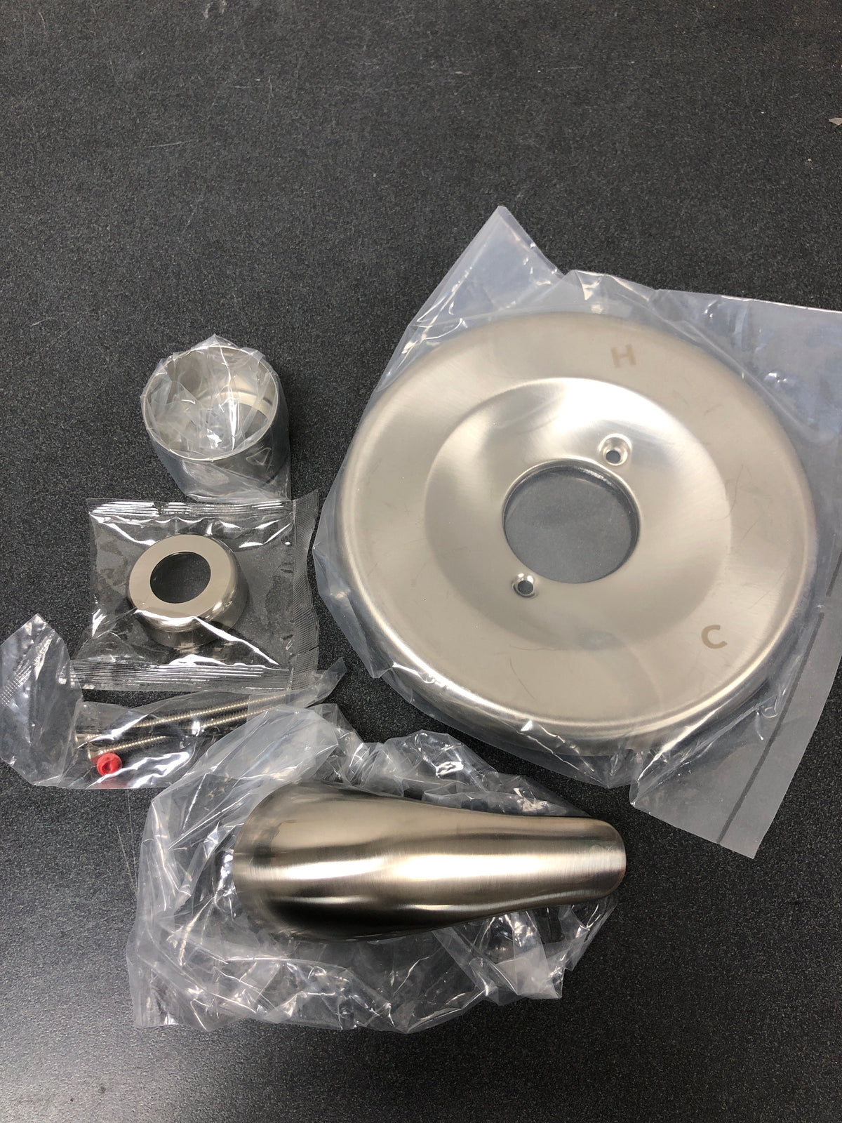 PROFLO PF7600SZBN Alvord Pressure Balanced Valve Trim Only with Single Lever Handle - Less Rough In - Brushed Nickel