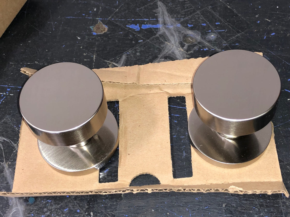 Emtek 5059ROUUS15 Round Non-Turning Two-Sided Dummy Door Knob Set with Disk Rose from the Brass Modern Collection - Satin Nickel