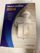 Heath zenith HZ-4132-MW Bayside Matte White Farmhouse 150-Degree Motion Sensor Outdoor 1-Light Wall Sconce