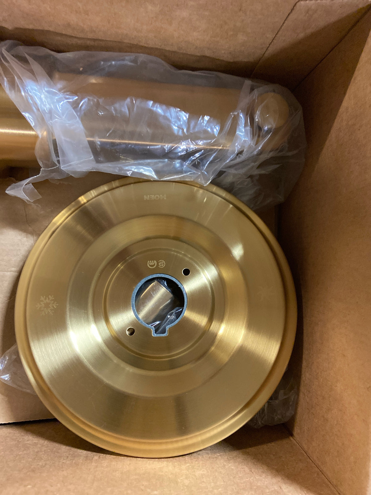 Moen T2223EPBG Greenfield Tub and Shower Trim Package with 1.75 GPM Single Function Shower Head - Brushed Gold