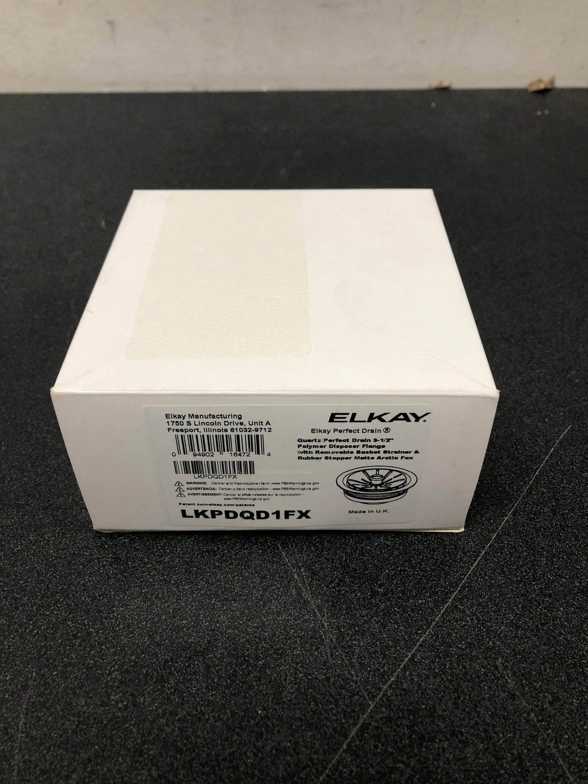 Elkay LKPDQD1FX Perfect Drain® 3-1/2" Polymer Disposer Flange with Removable Basket Strainer and Rubber Stopper - Arctic Fox