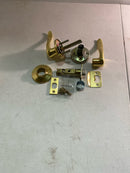 Kwikset 720TNL-3 Tustin Passage Door Leverset from the Signature Series - Polished Brass