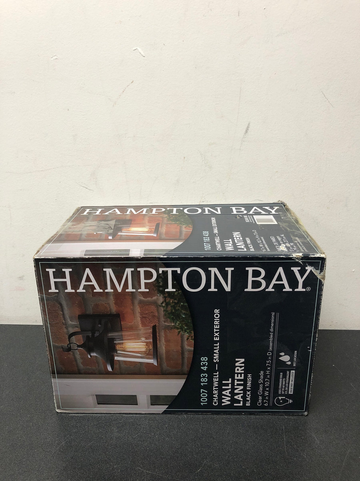Hampton bay HDP00833 Chartwell 1-Light Black Hardwired Outdoor Wall Lantern Sconce