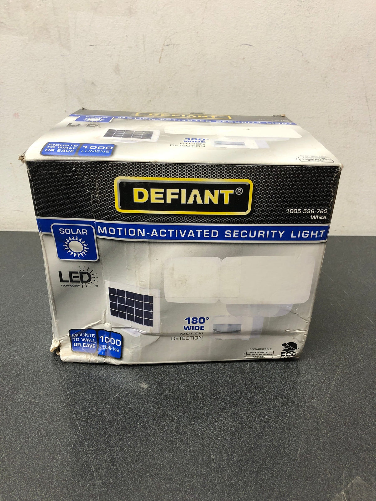 Defiant DFI-0654-WH 1000 Lumens 180° White Solar Powered Motion Activated Outdoor Integrated LED Flood Light