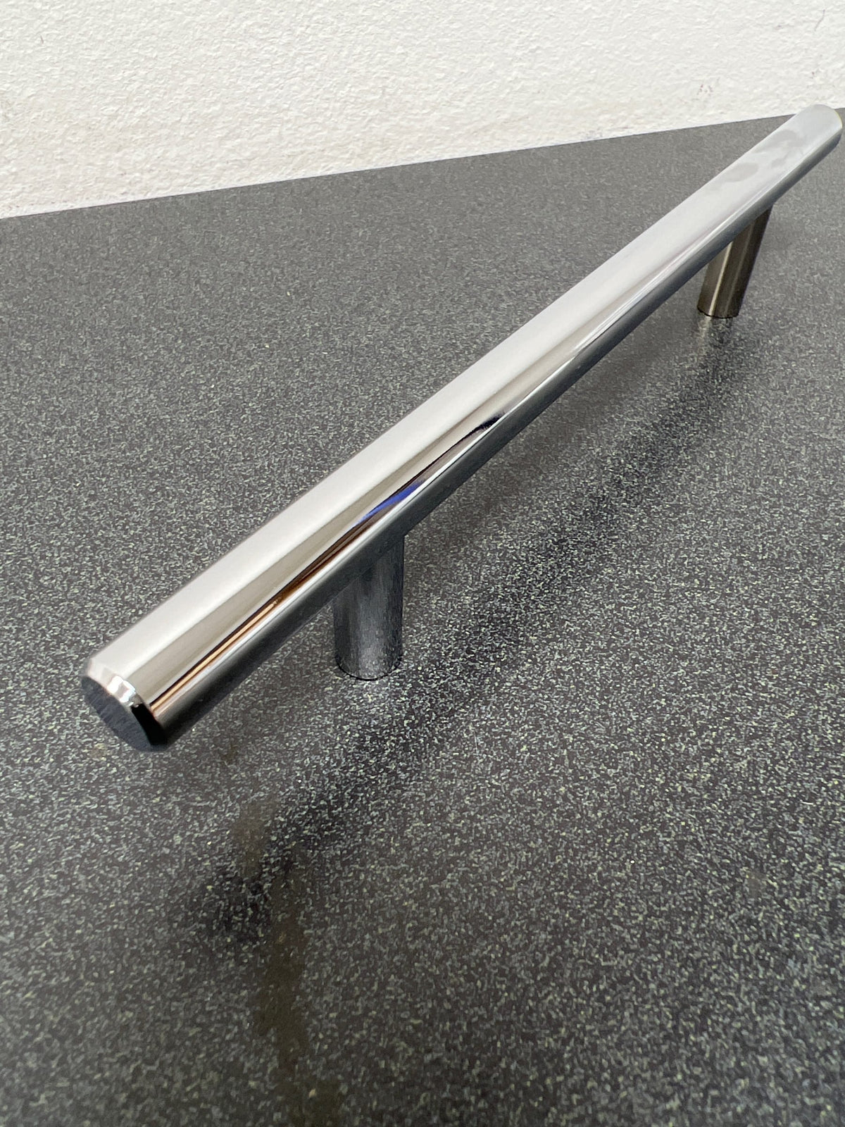 Elements 176PC Naples Short 5-1/16" (128 MM) Center to Center Solid Steel Bar Style Cabinet Handle / Drawer Pull - 6-7/8" Long - Polished Chrome
