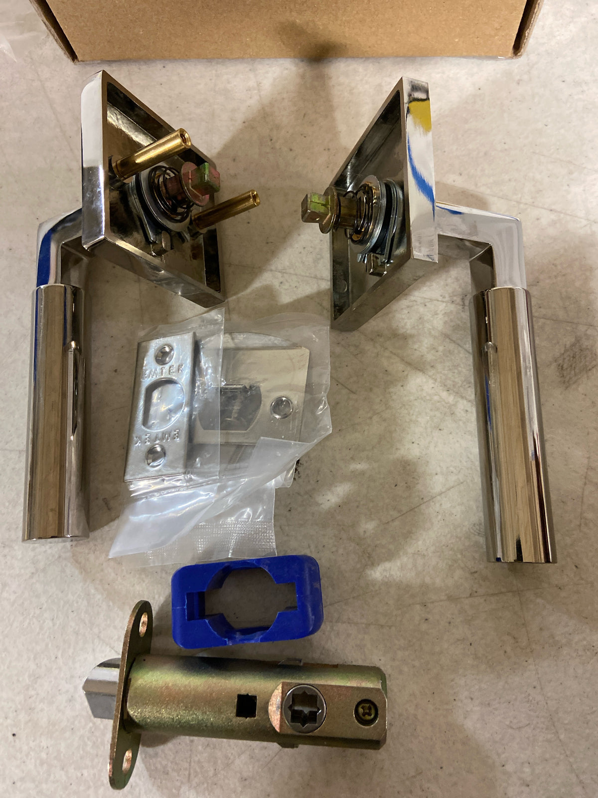 Emtek 5110HECUS14LH Hercules Left Handed Passage Door Lever Set with Square Rose from the Brass Modern Collection - Polished Nickel