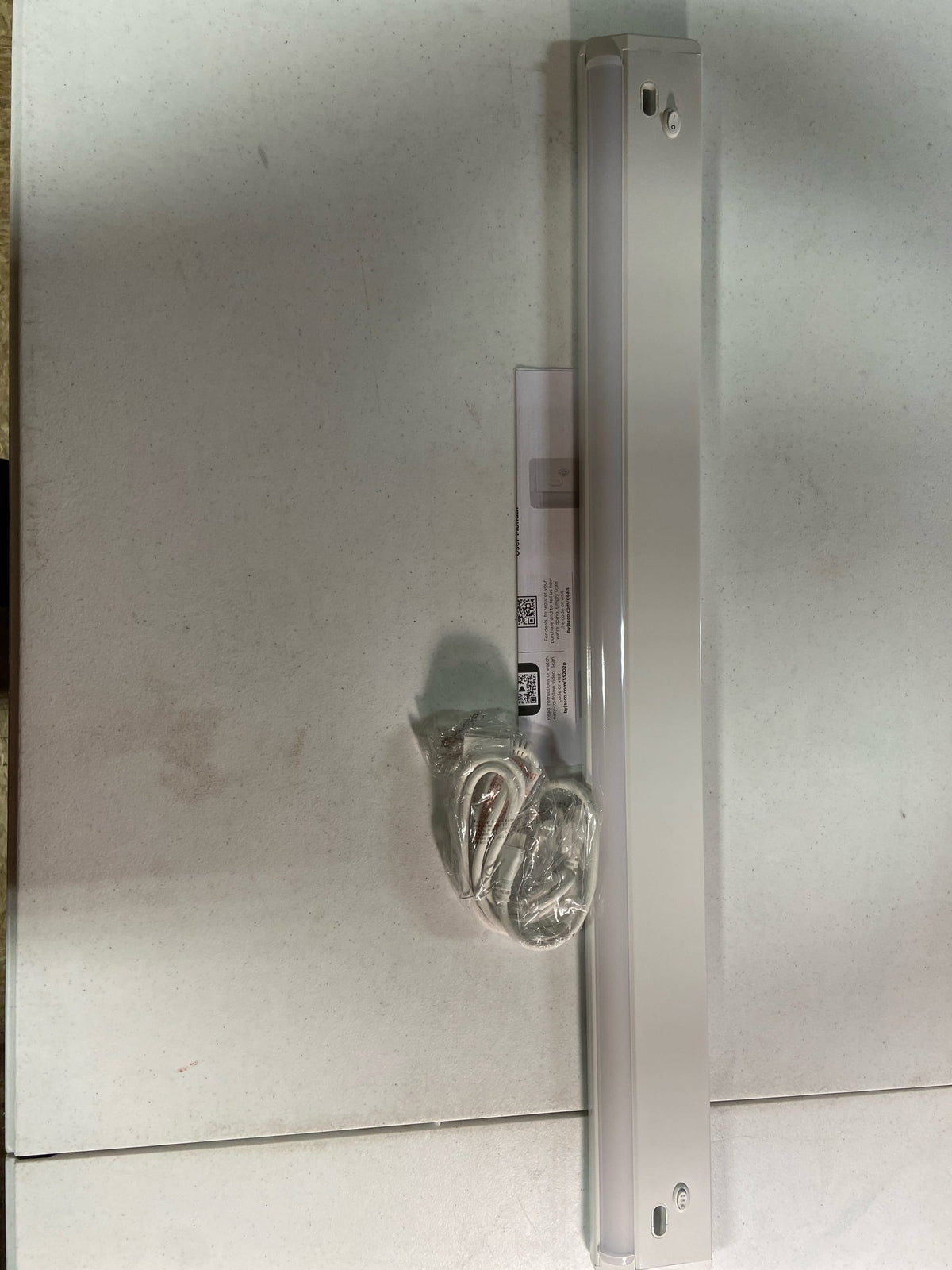Ultra prograde 55210-T1 ProLink Plug-in 36 in. LED White Under Cabinet Light