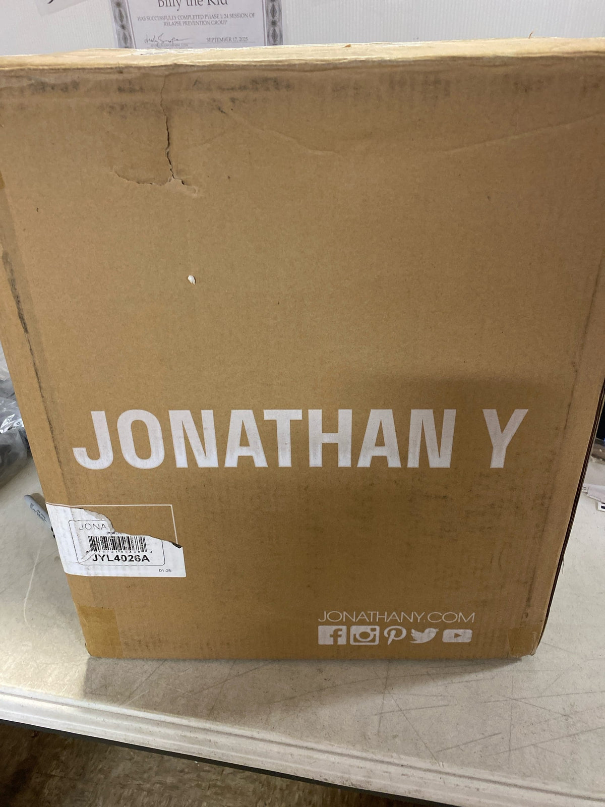 JONATHAN Y Lighting JYL4026A Julian Single Light 29" Tall LED Vase Table Lamp - White / Gold