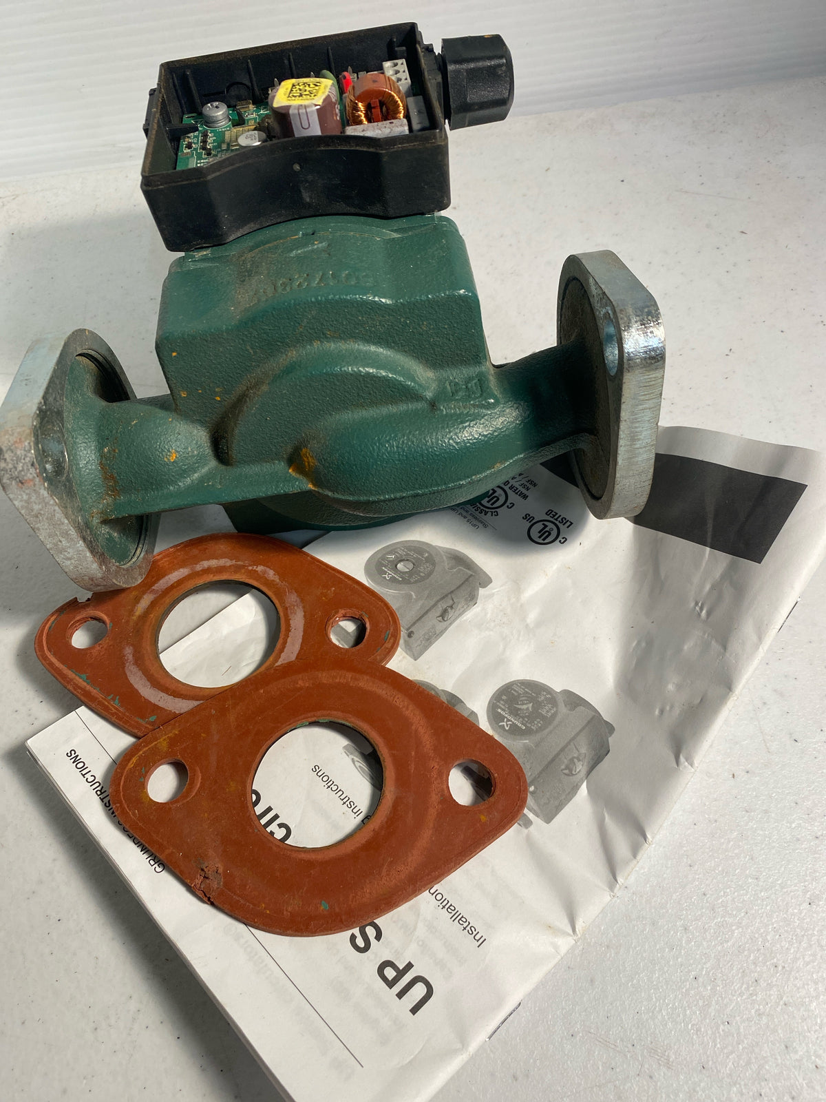 Grundfos G59896341 Cast Iron Recirculation Pump with 35.6 Degree Low Temperature Max Maximum Power Input of 87W Oval Valve Connection and a Corrosion-Resistant Impeller - N/A