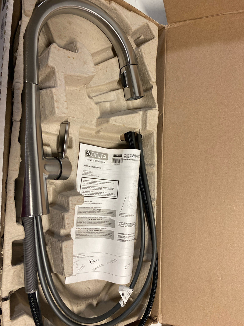 Delta 9191-AR-PR-DST Monrovia Single-Handle Pull Down Sprayer Kitchen Faucet in Lumicoat Arctic Stainless