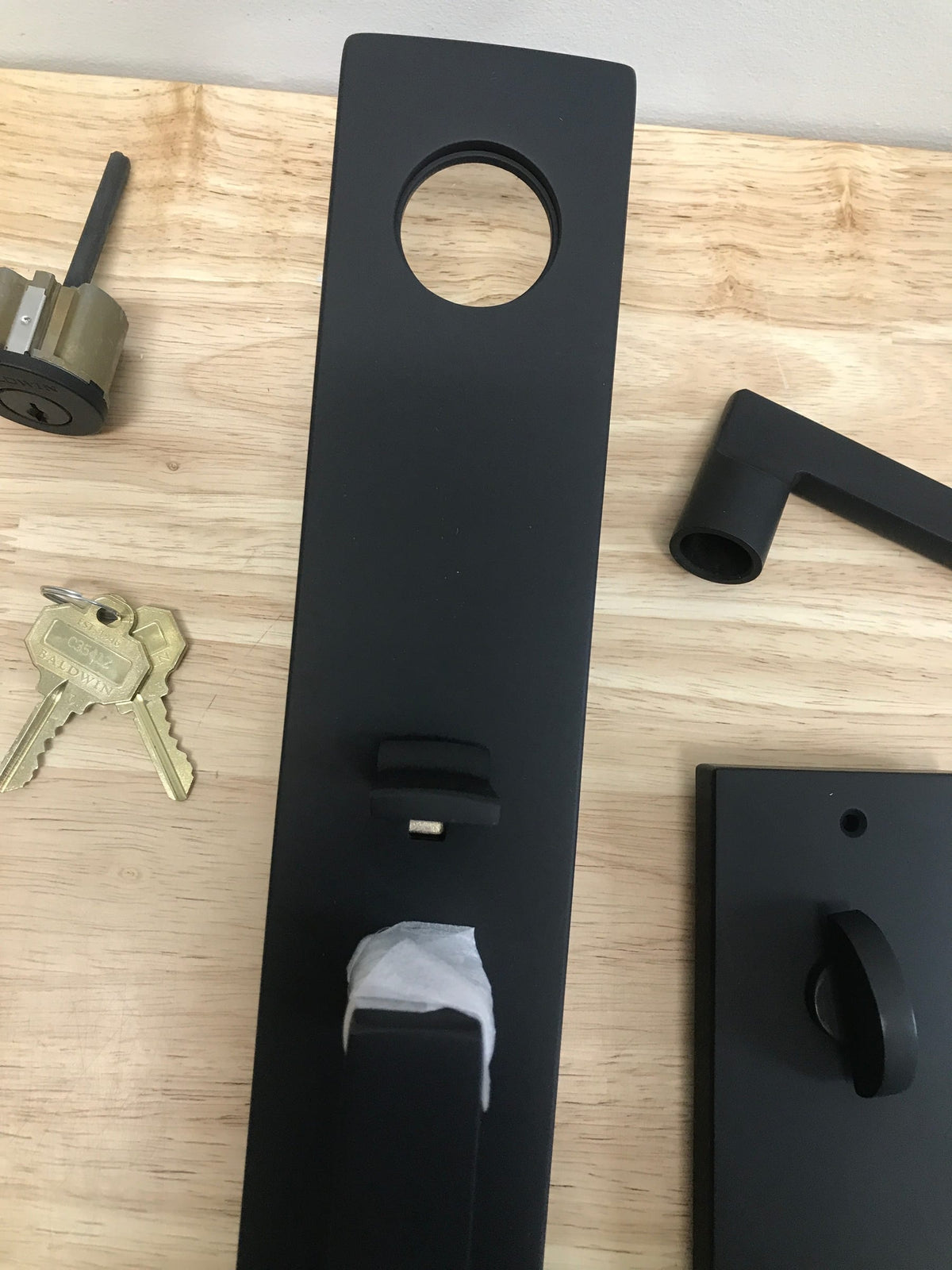 Baldwin EESANxSQUCQE190 Santa Cruz Full Plate Single Cylinder Keyed Entry Handleset with Interior Square Lever and Emergency Egress Function - Satin Black