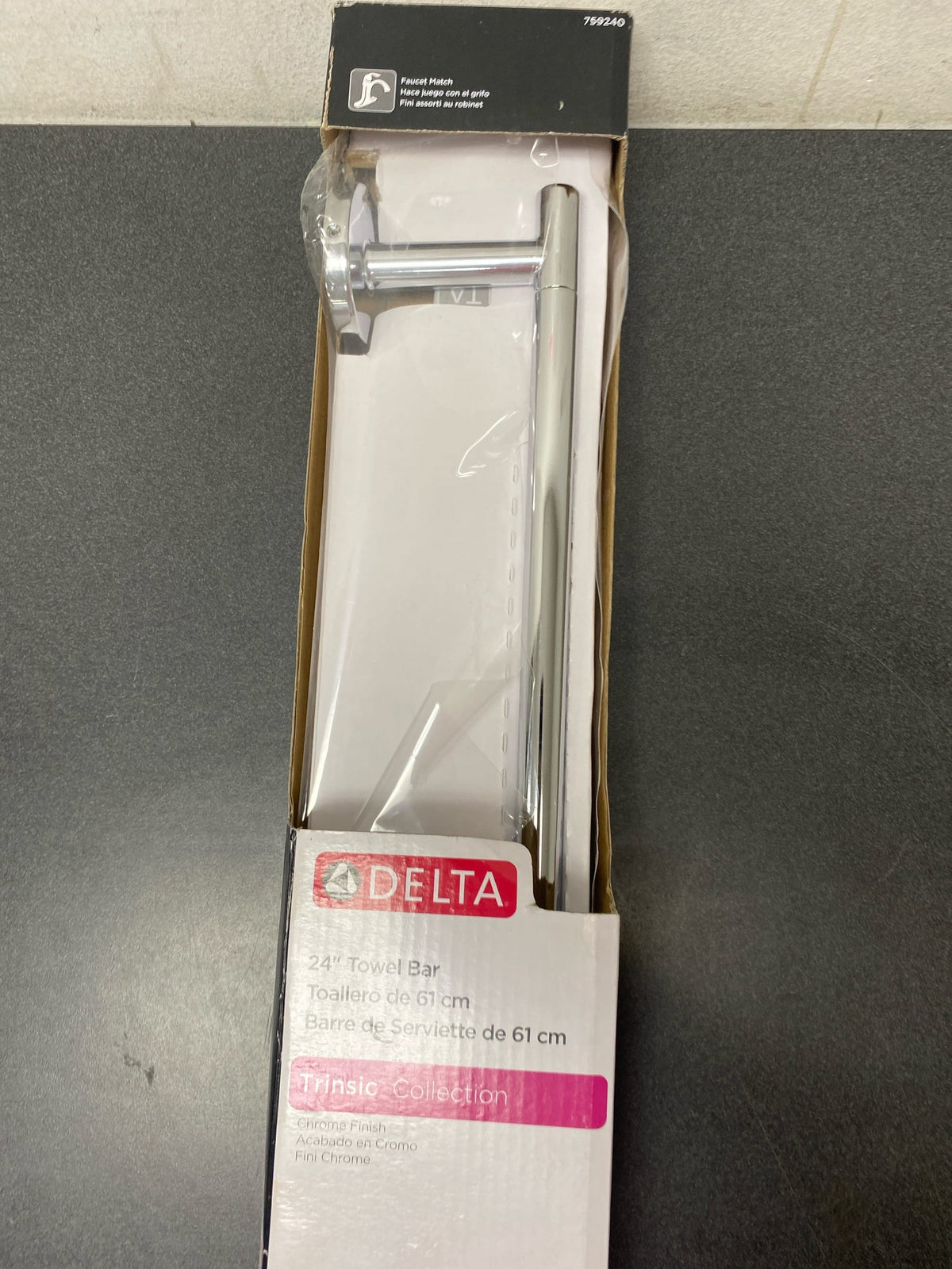Delta 759240 Trinsic 24" Wall Mounted Towel Bar - Chrome