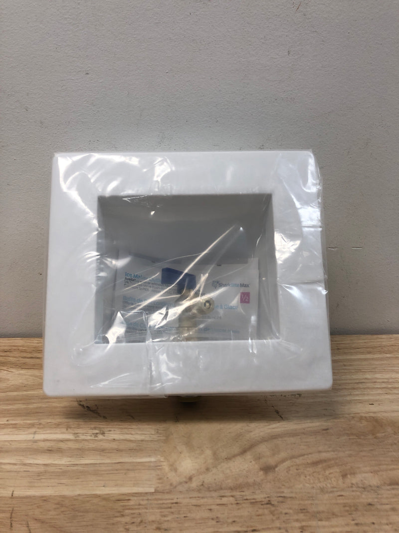 Sharkbite 25032 1/2 in. Push-to-Connect Brass Ice Maker Outlet Box