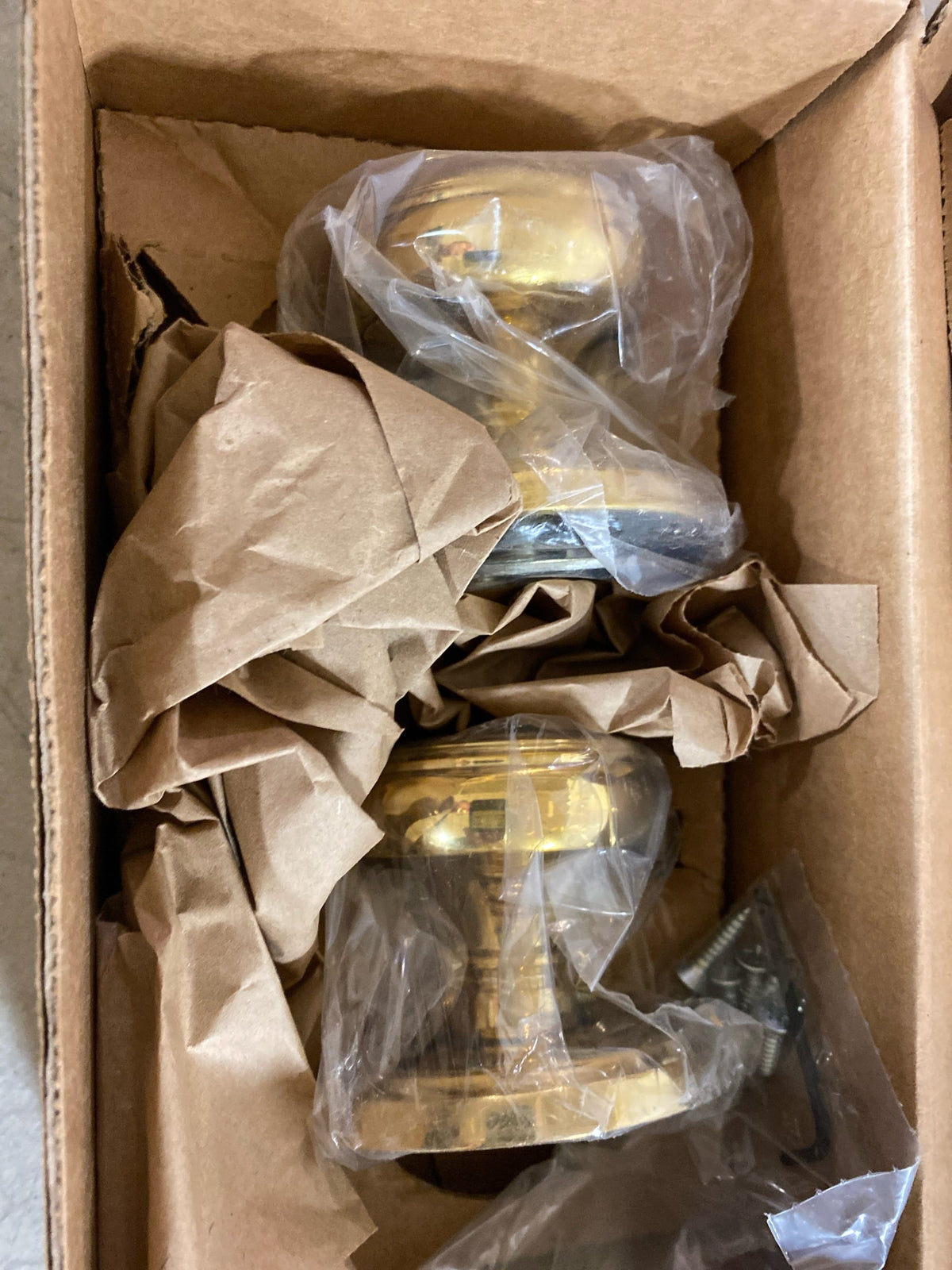 Emtek 8050NWUS3 Norwich Non-Turning Two-Sided Dummy Door Knob Set with Regular Rose from the Brass Classic Collection - Polished Brass