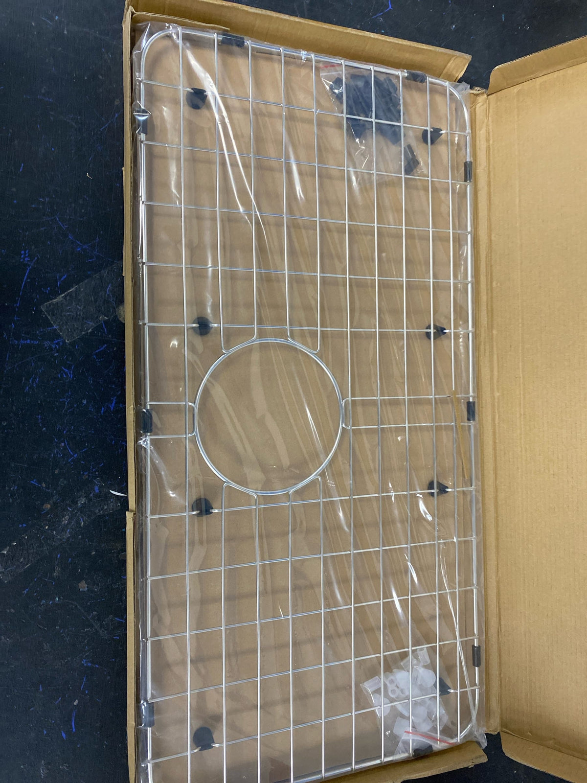 Serene Valley 25-1/4" X 12-1/2“ Sink Grid, Rear Drain with Corner Radius 1-1/2", NLW2513R