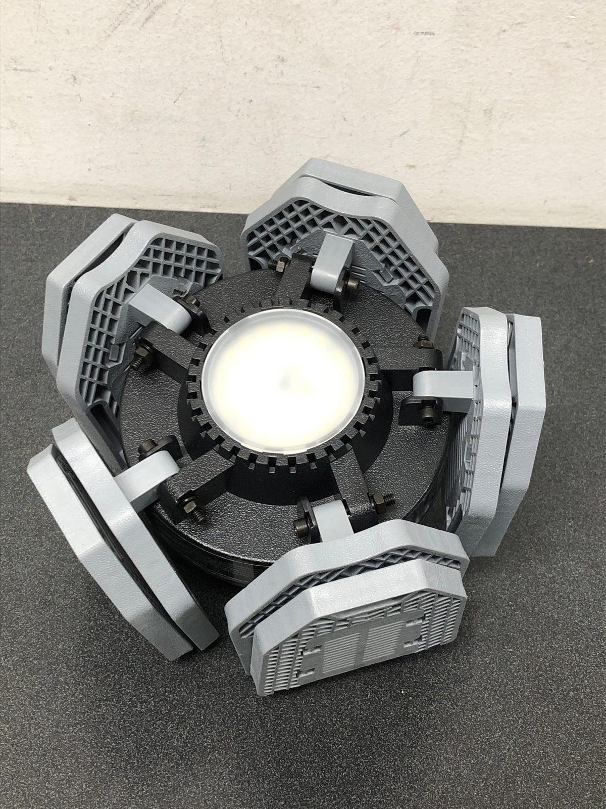 Beyond bright BEBRNOV-PD27 60-Watt Ultra Bright LED Light Bulb 6500K with 10 Adjustable Light Panels