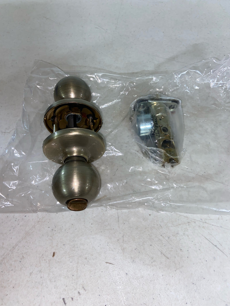 Kwikset 300P Polo Privacy Door Knob Set - Brass