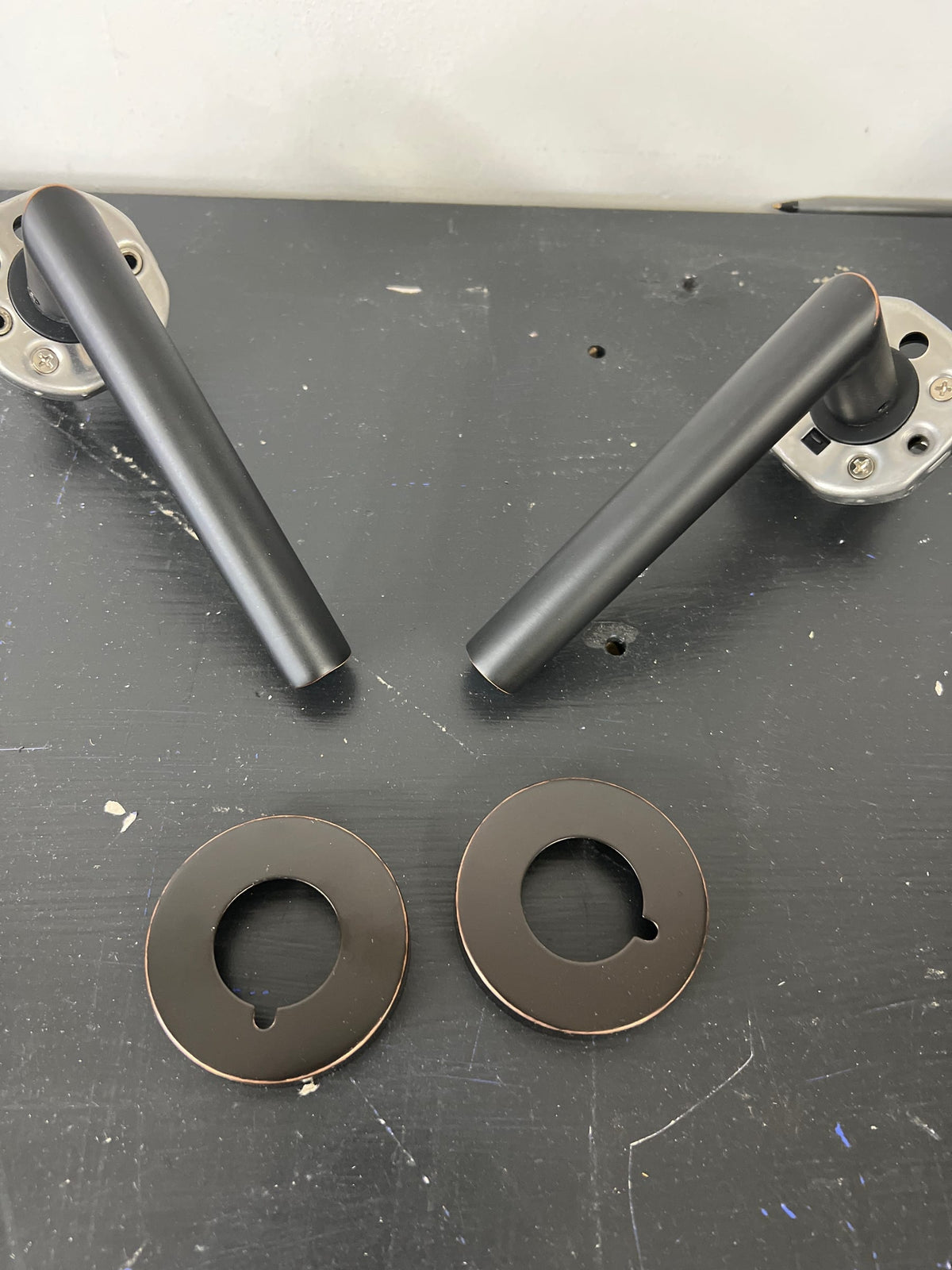 INOX RA105L472-10B Frankfurt Privacy Door Lever Set with 2-3/4 Inch Backset, RA Series Round Rose, and TL4 28 Degree Latch - Oil Rubbed Bronze