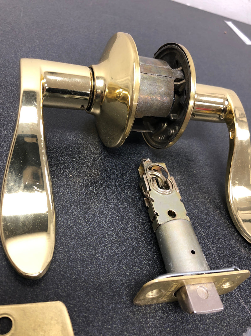 Schlage F10ACC608 Accent Lever Passage, Satin Brass