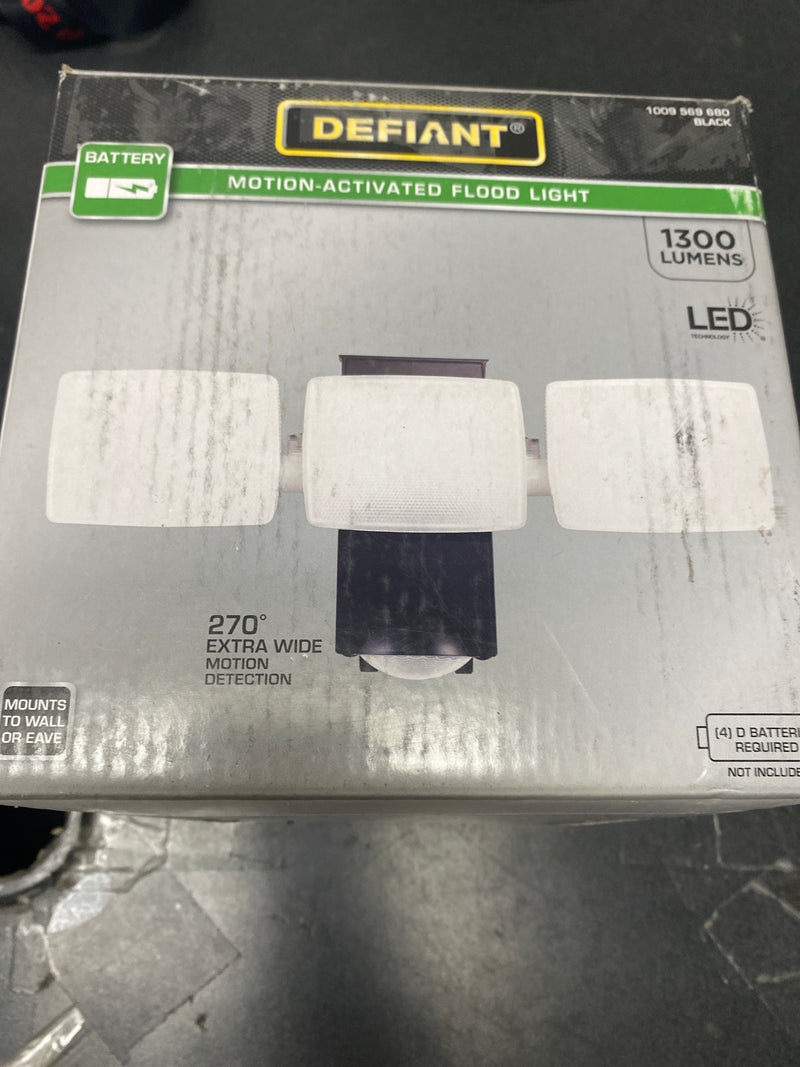 Defiant HB-2813-BK 270-Degree Black Motion Activated Battery Powered Outdoor 3-Head Dusk to Dawn LED Security Flood Light 1300 Lumens