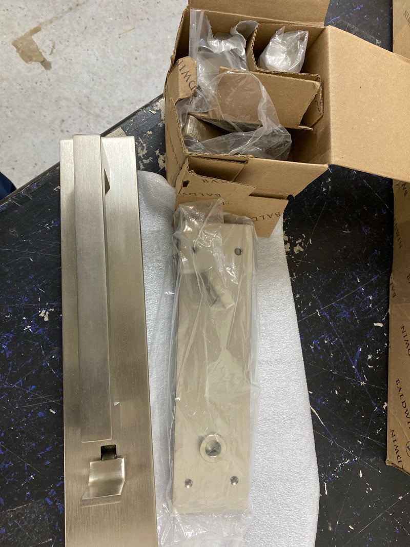 Baldwin 85392056LENT Minneapolis Left Handed Single Cylinder Keyed Entry Full Plate Handleset with 5162 Interior Lever from the Estate Collection - Lifetime Satin Nickel