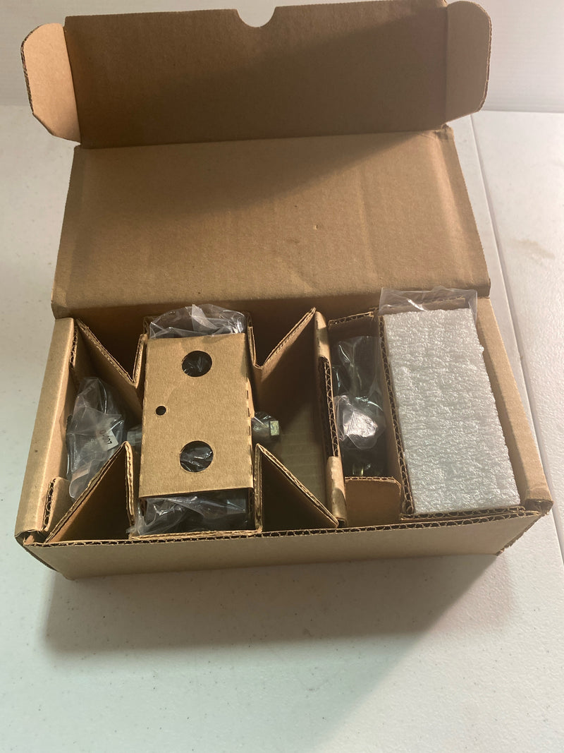 Baldwin PVSQUCFR190 Square Privacy Door Lever Set with 5 Inch Rectangle Rose from the Reserve Collection - Satin Black