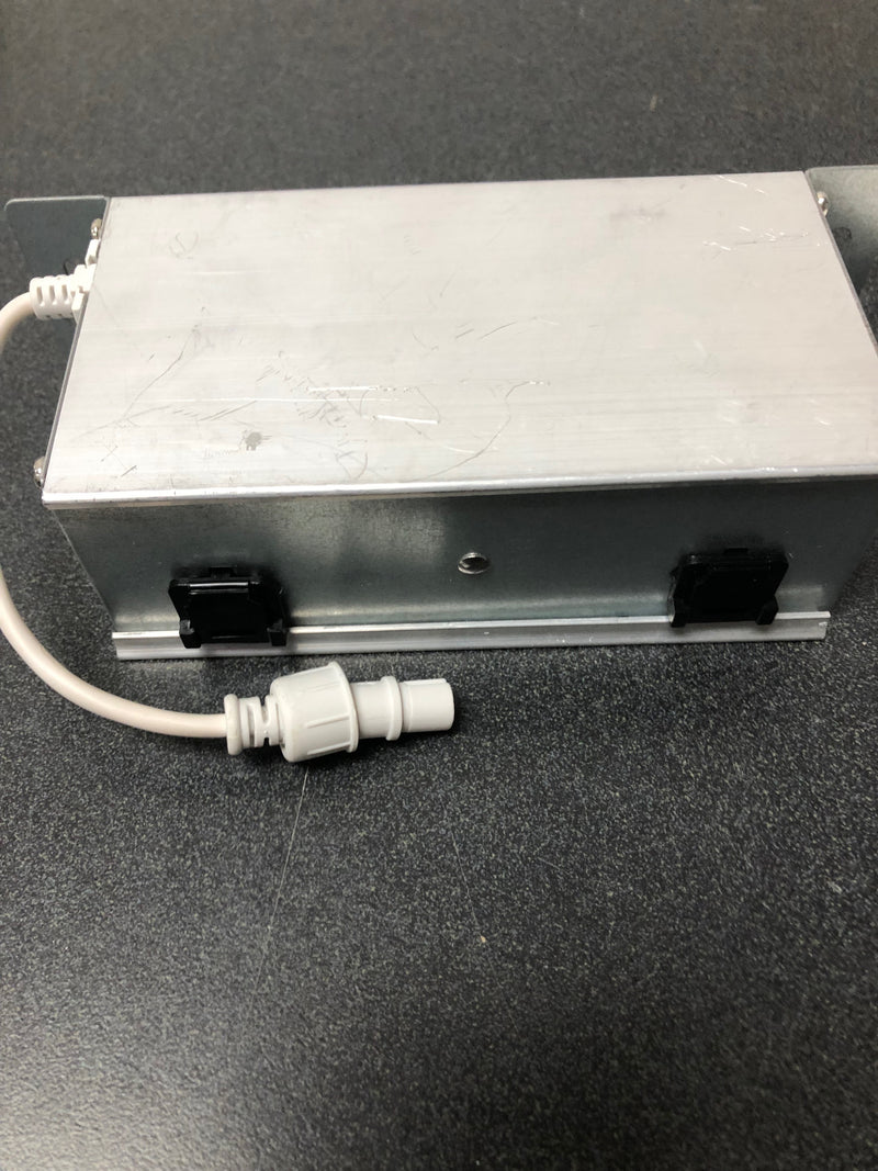 Halo HLB4069FS1EMWR HLB 4 in. Adjustable CCT Canless IC Rated Dimmable Indoor, Outdoor Integrated LED Recessed Light Kit