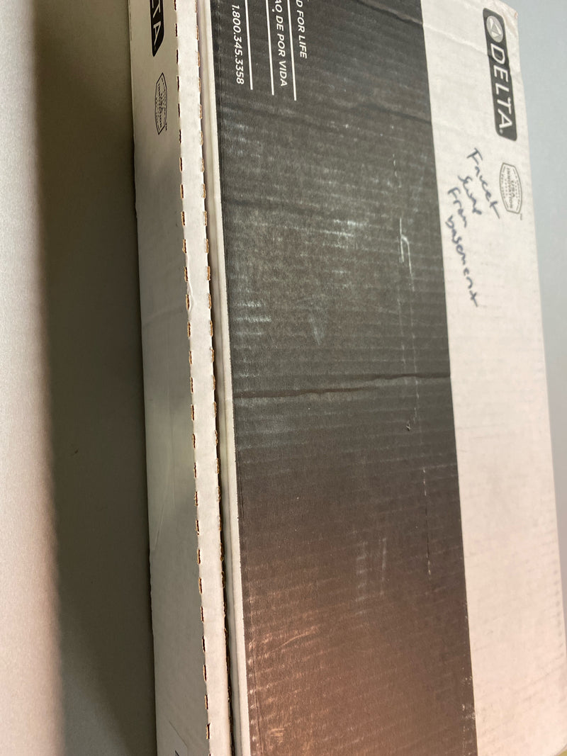 Delta 559LF-PP Modern Single Hole Single-Handle Bathroom Faucet in Chrome