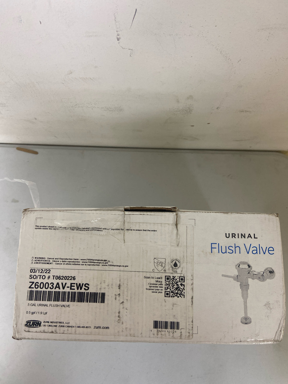 Zurn Z6003AV-EWS AquaVantage 0.5 GPF Manual Urinal Flushometer for 3/4" Top Spud - Chrome