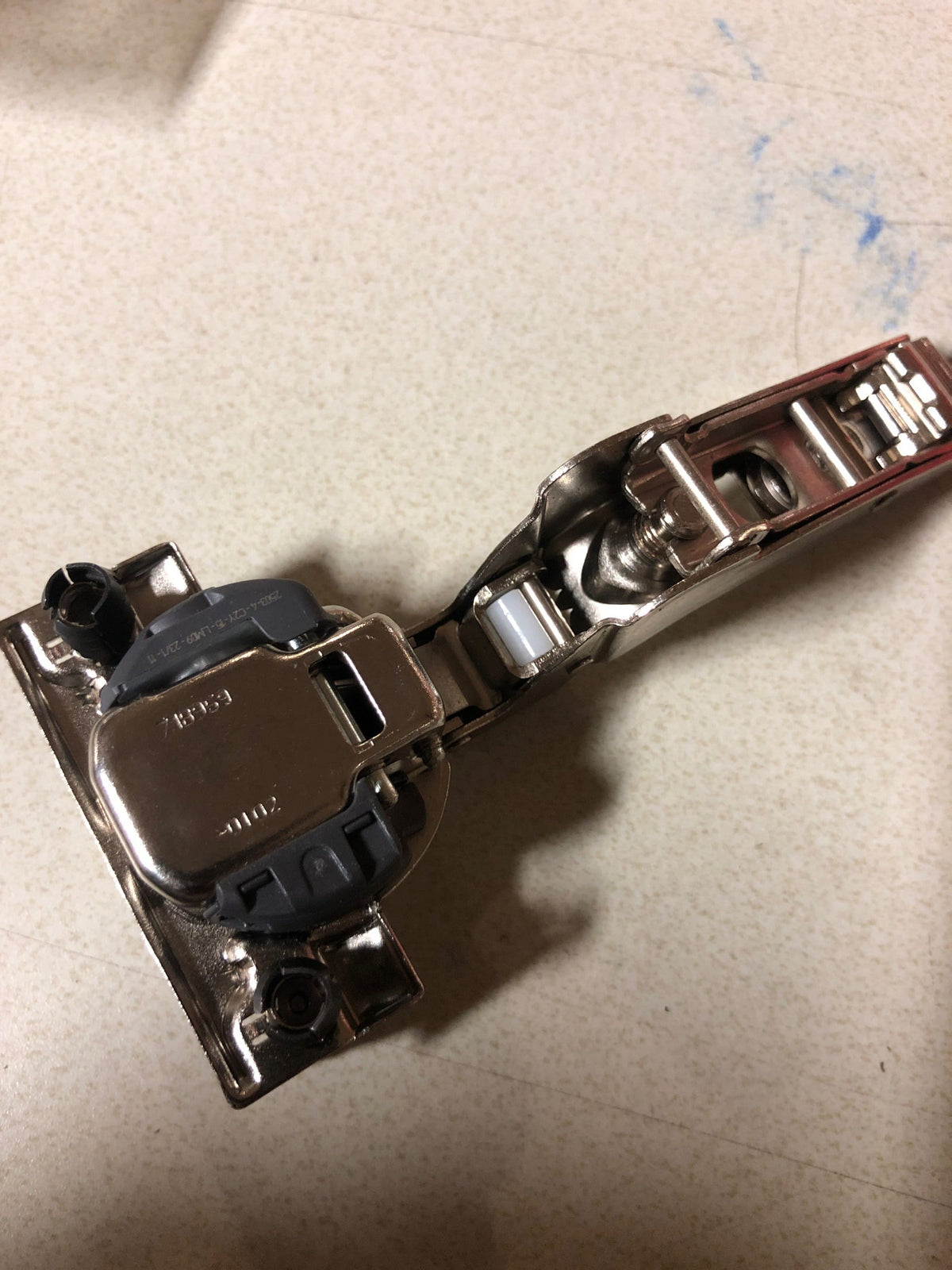 Blum 71B9690 Hinge Thick Door 95 Degree Half Overlay Soft-closing Inserta - Nickel
