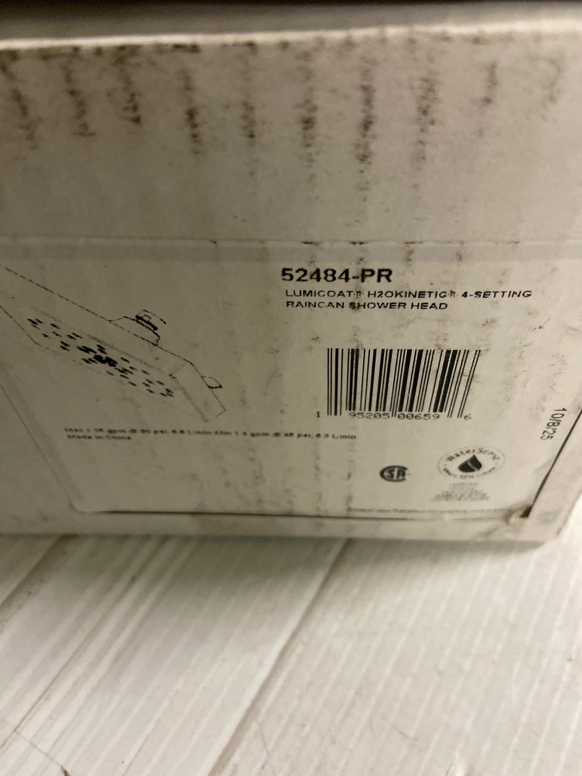 Delta 52484-PR Universal Showering UltraSoak 7-13/16" Square 1.75 GPM Multi Function Rain Shower Head with Touch Clean and H2Okinetic Technology - Lumicoat Chrome