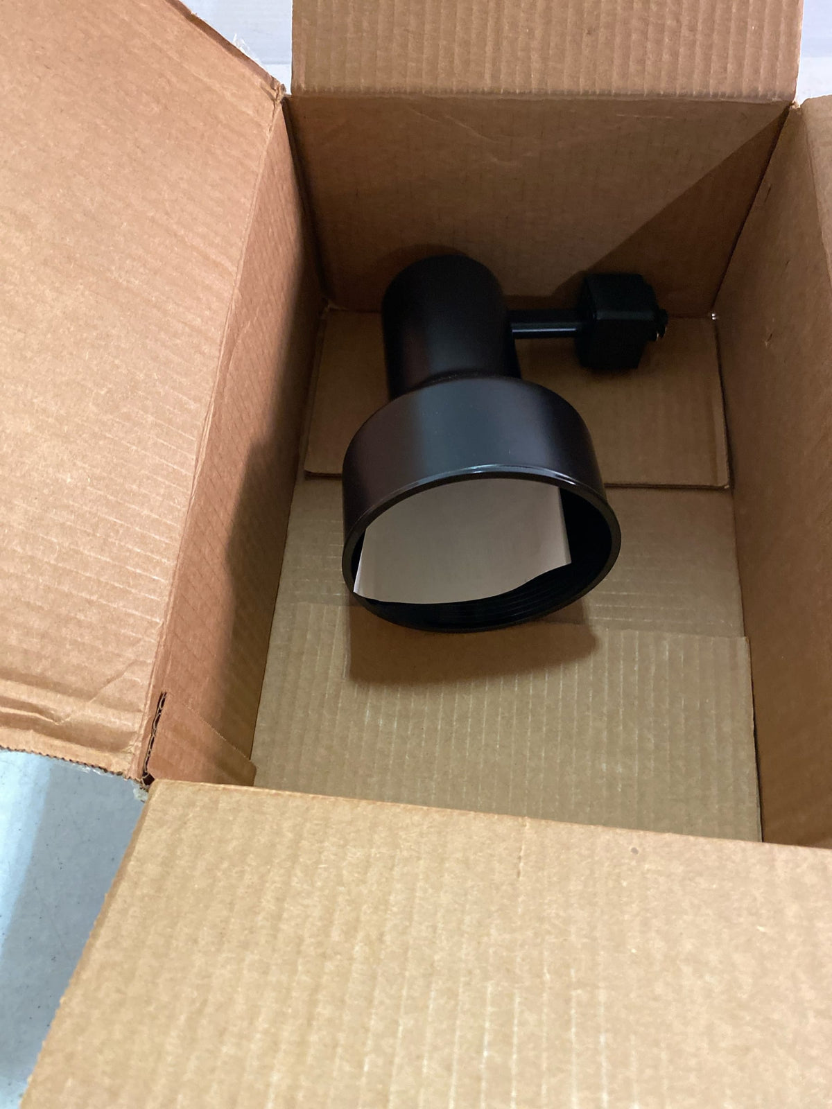 Elco ET637B 75W Line Voltage PAR30 Step Cylinder with Baffle - Black