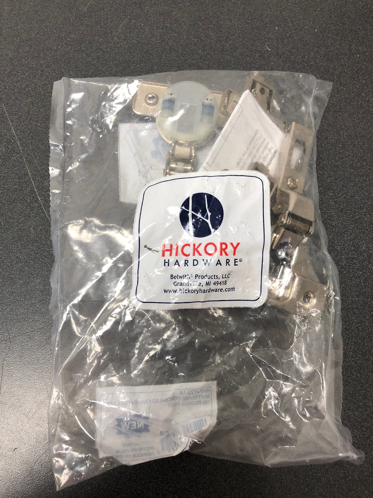Hickory Hardware HH74722-14 Full Inset Screw-On Concealed European Cabinet Door Hinge with 105-Degree Opening Angle and Soft Close Function (Package of 2) - Bright Nickel
