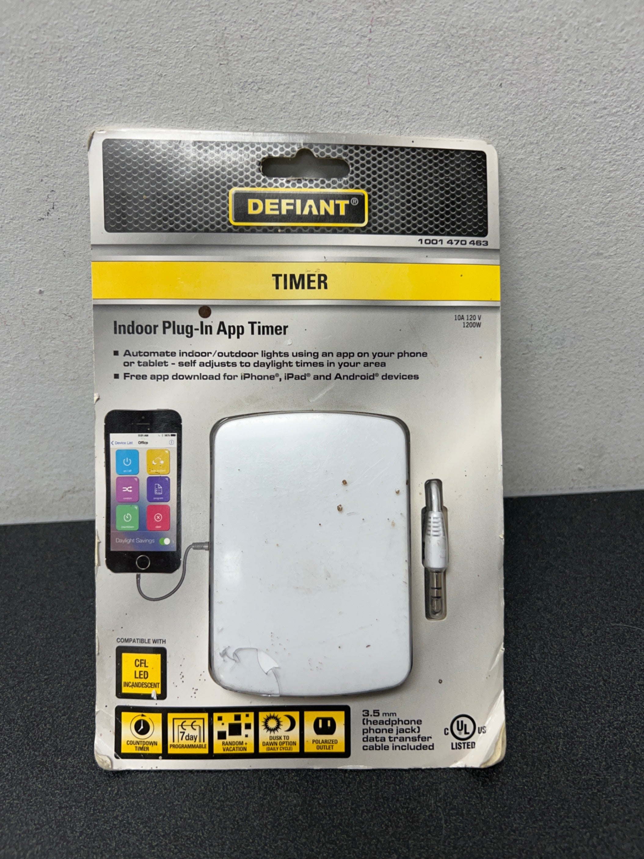Defiant 13975 10 Amp 7-Day Indoor Plug-In Corded App Timer, White