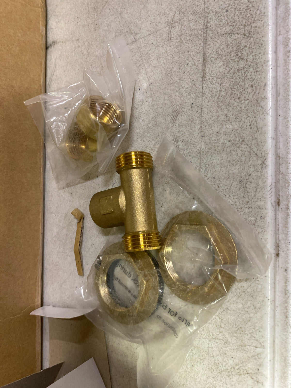Kingston Brass KB1972WLL Widespread Lavatory Faucet with Retail Pop-Up, 6-1/2" in Spout Reach, Polished Brass