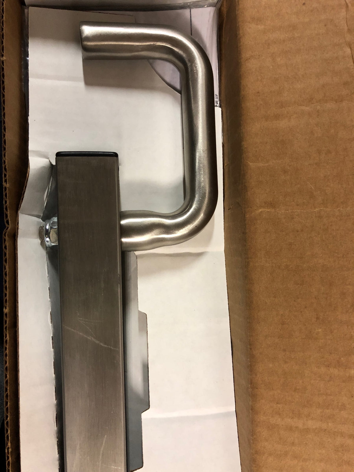 ASSA ABLOY 105108 3080-02-0-9U-00-32D Adams Rite Standard Trim, Round Handle, No Handing, Without Hole
